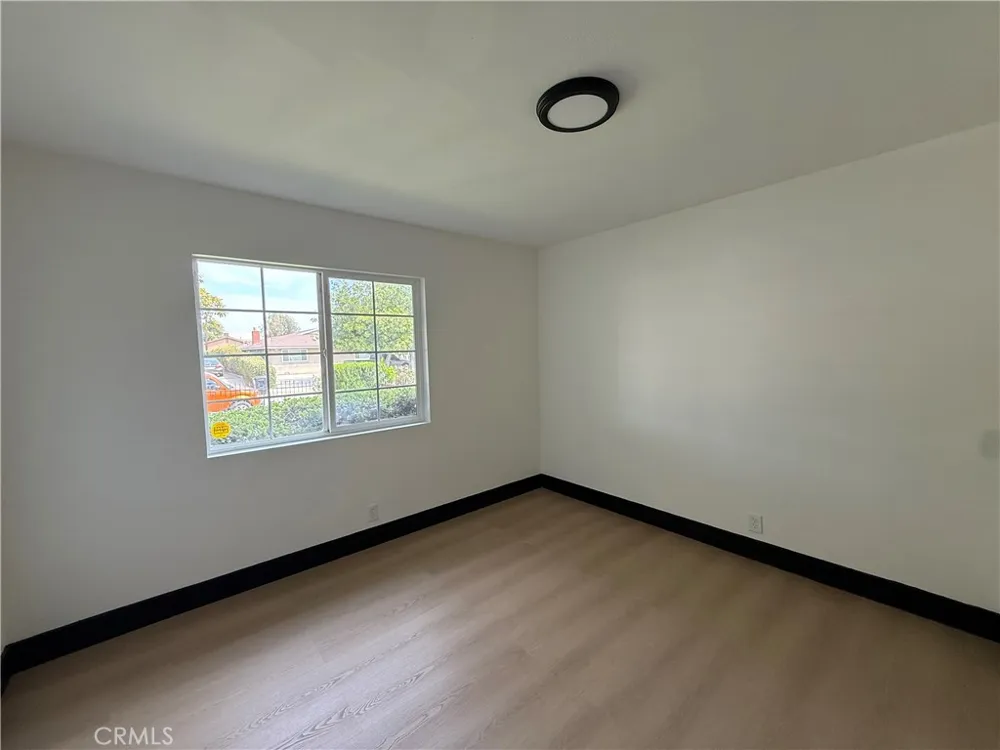 1915 Ervilla Place Pomona, CA 91767