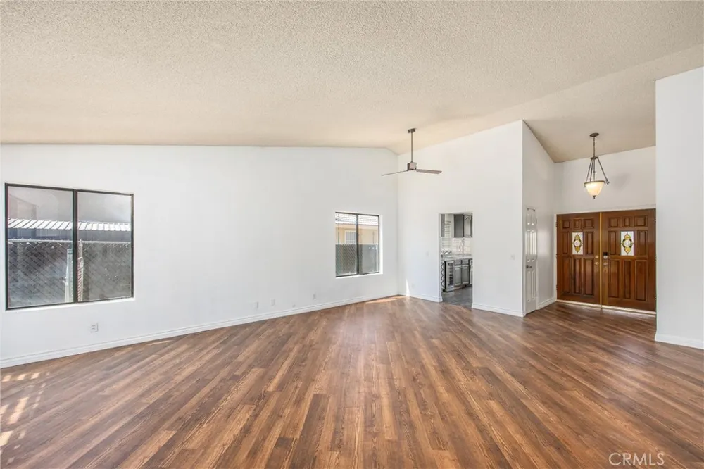 14873 Crofton Helendale, CA 92342