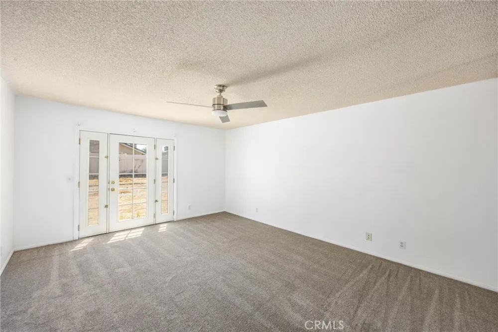 14873 Crofton Helendale, CA 92342