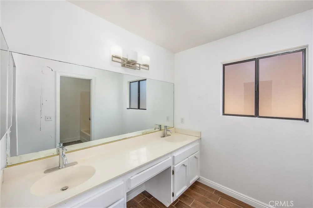 14873 Crofton Helendale, CA 92342
