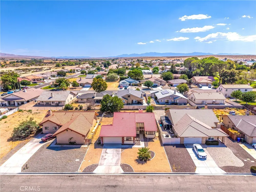 14873 Crofton Helendale, CA 92342