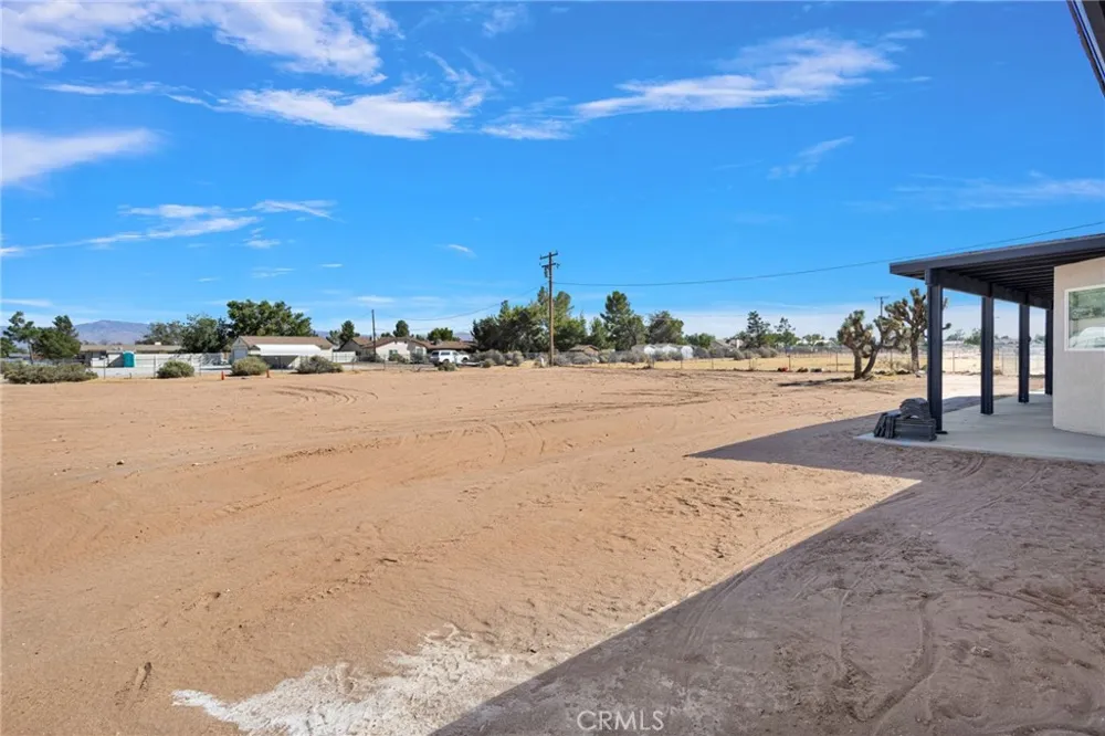 15130 Dakota Road Apple Valley, CA 92307