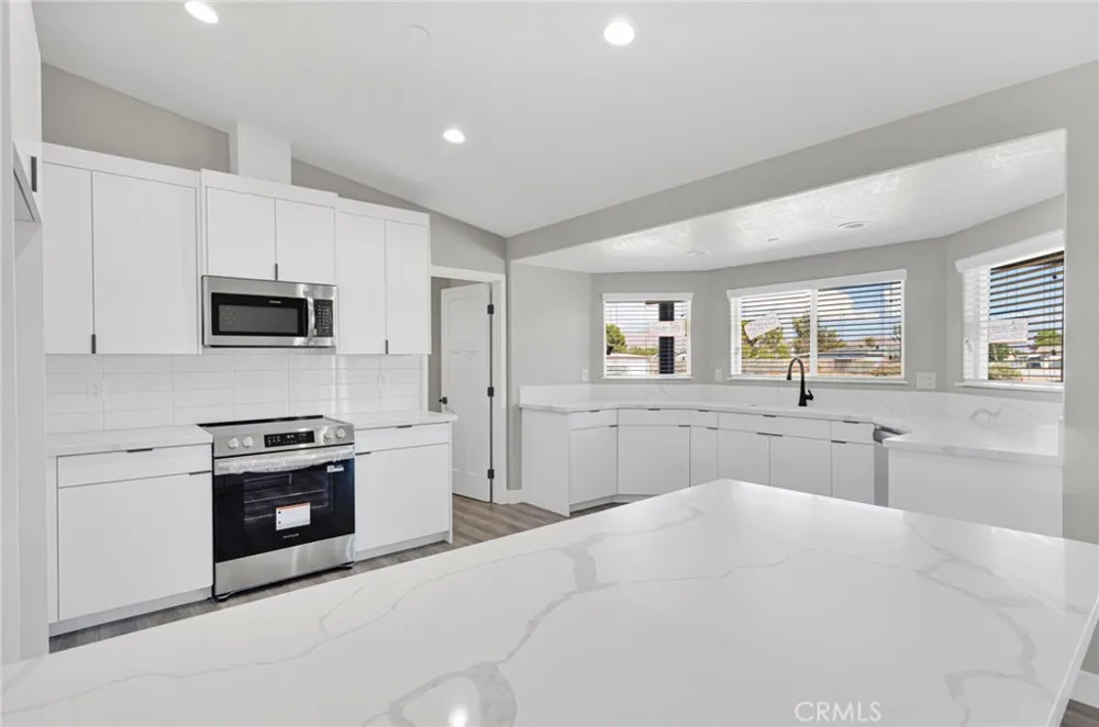 15130 Dakota Road Apple Valley, CA 92307
