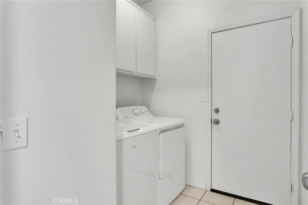 13271 Via Robles Victorville, CA 92392