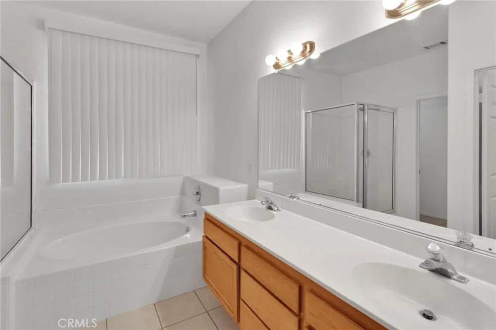 13271 Via Robles Victorville, CA 92392
