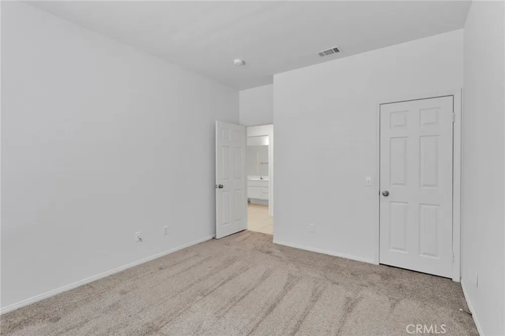 13271 Via Robles Victorville, CA 92392