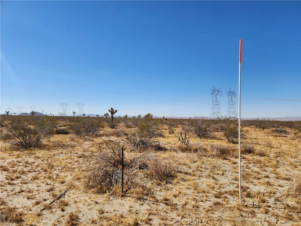 40 Pomona Road Pinon Hills, CA 92372