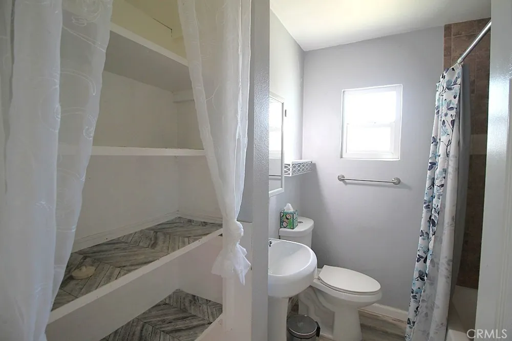 25567 Bejoal Barstow, CA 92311