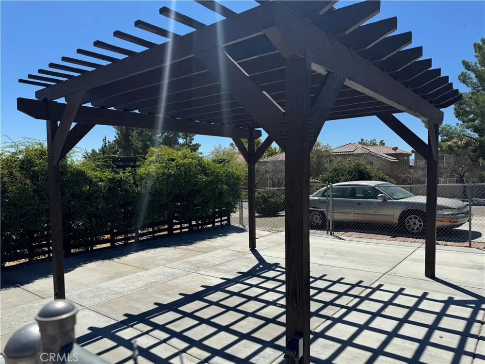 16339 Wato Road Apple Valley, CA 92307