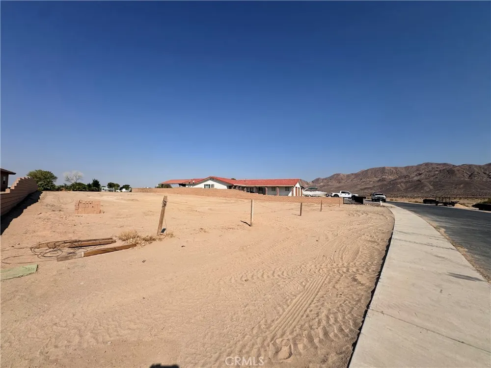11315 Mountain View Road Yermo, CA 92398