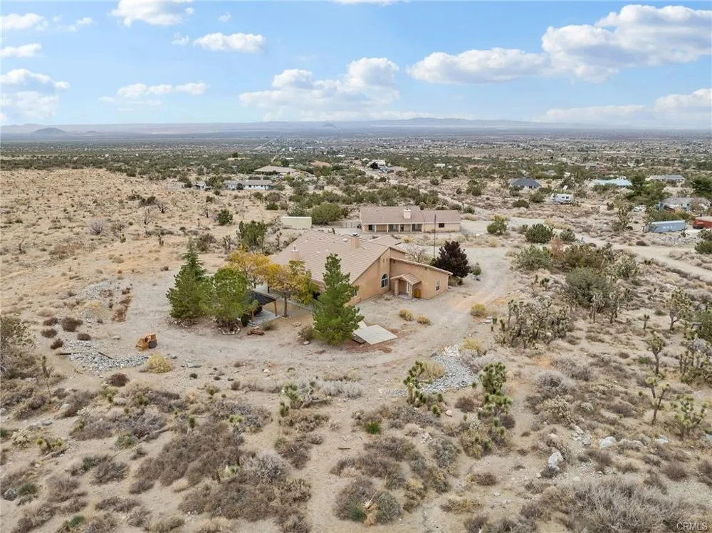 10160 Pineview Road Pinon Hills, CA 92372
