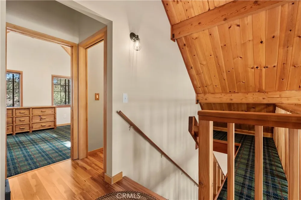 26723 Raven Wrightwood, CA 92397