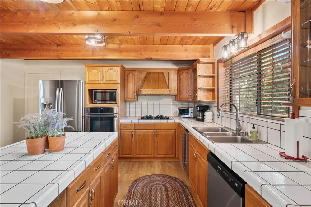 26723 Raven Wrightwood, CA 92397