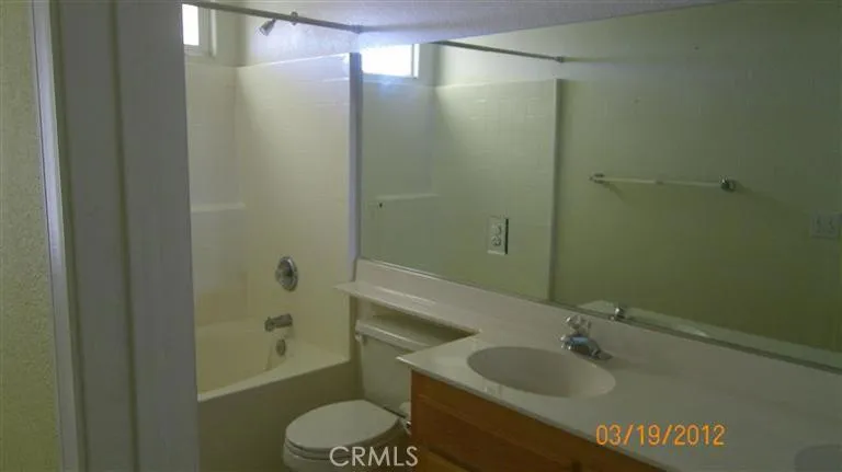 11114 arroyo Hesperia, CA 92345