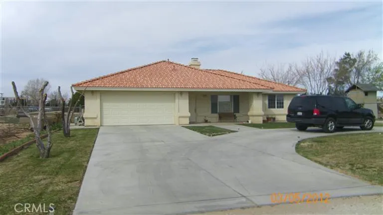 11114 arroyo Hesperia, CA 92345