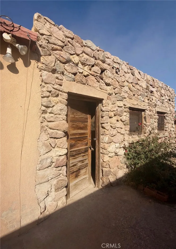 301 K Needles, CA 92363