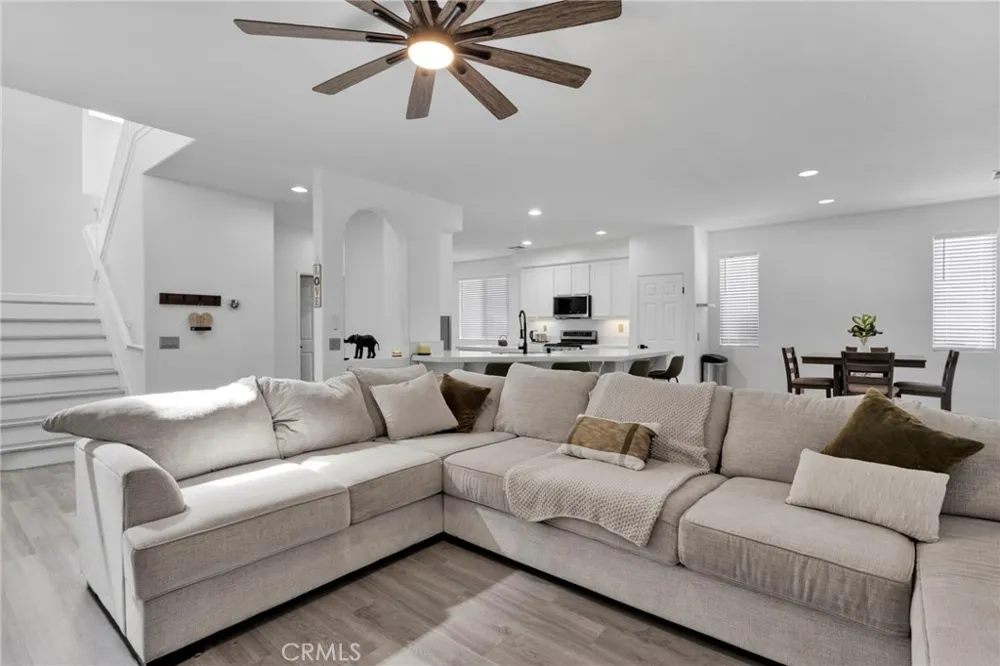 15033 Henderson Adelanto, CA 92301
