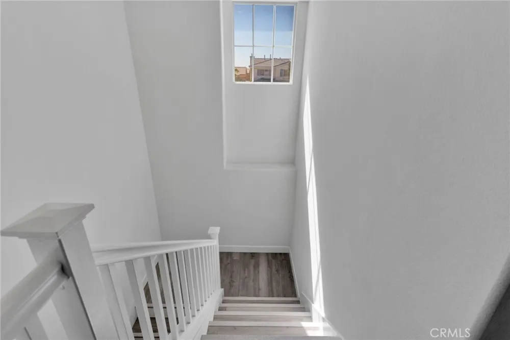 15033 Henderson Adelanto, CA 92301