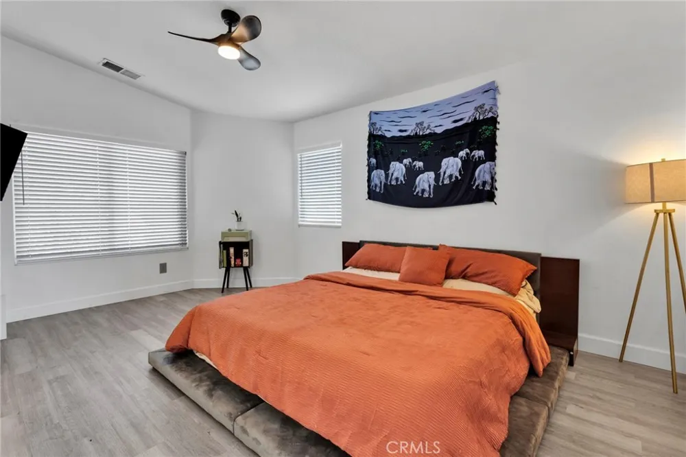 15033 Henderson Adelanto, CA 92301