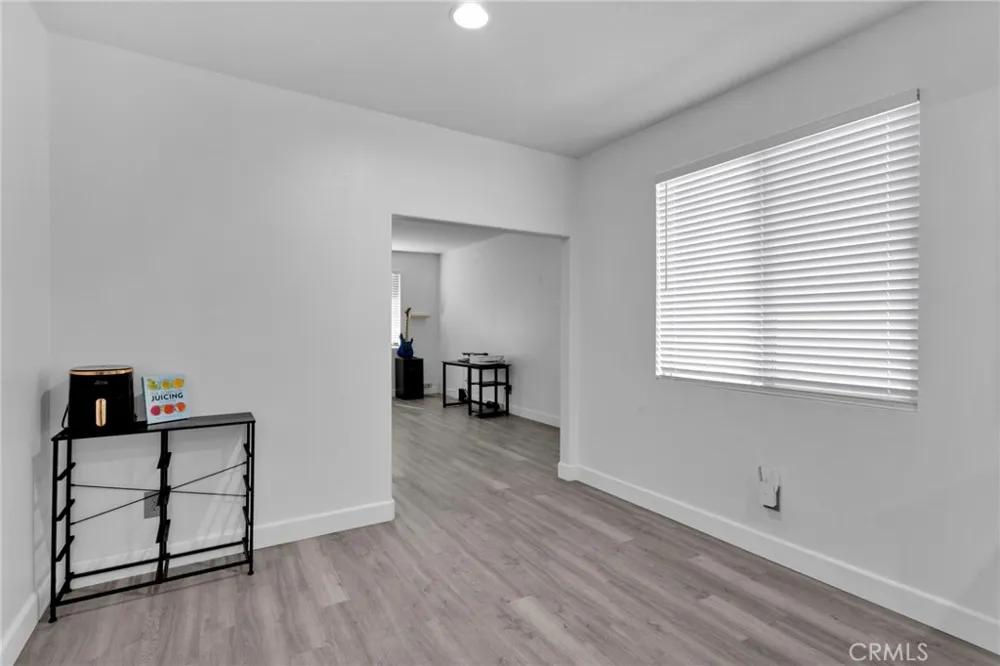 15033 Henderson Adelanto, CA 92301