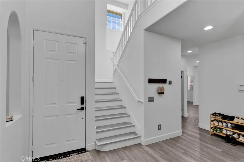 15033 Henderson Adelanto, CA 92301