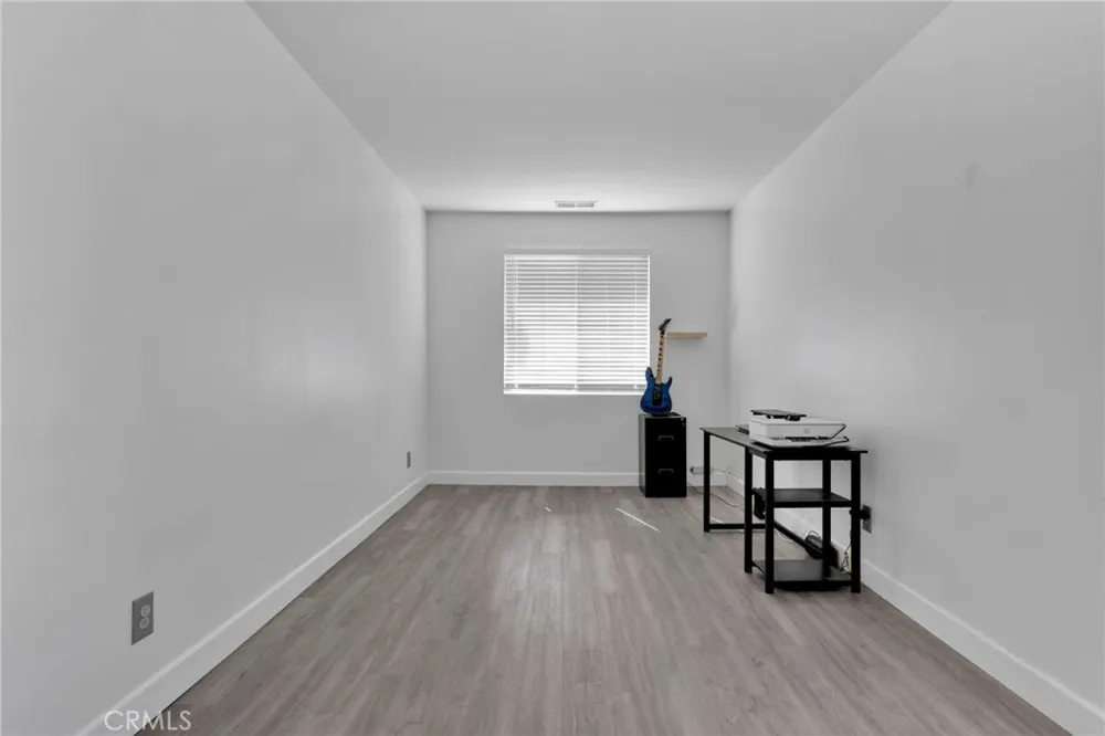 15033 Henderson Adelanto, CA 92301