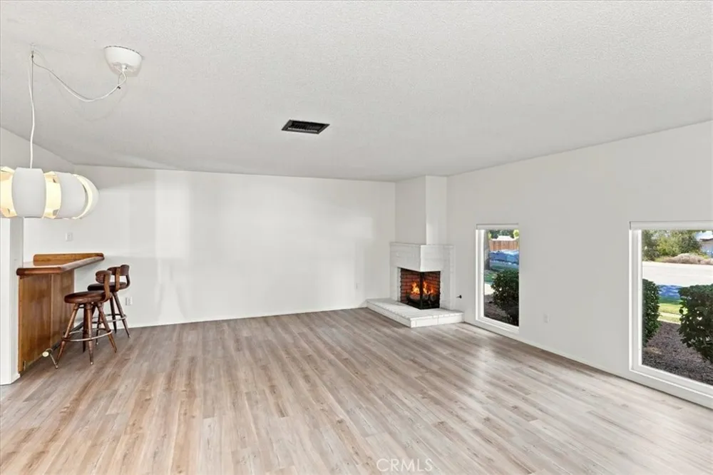 828 E Highland Avenue Redlands, CA 92374