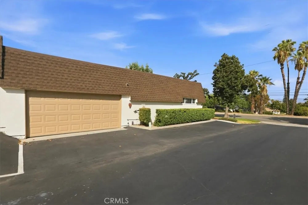 828 E Highland Avenue Redlands, CA 92374