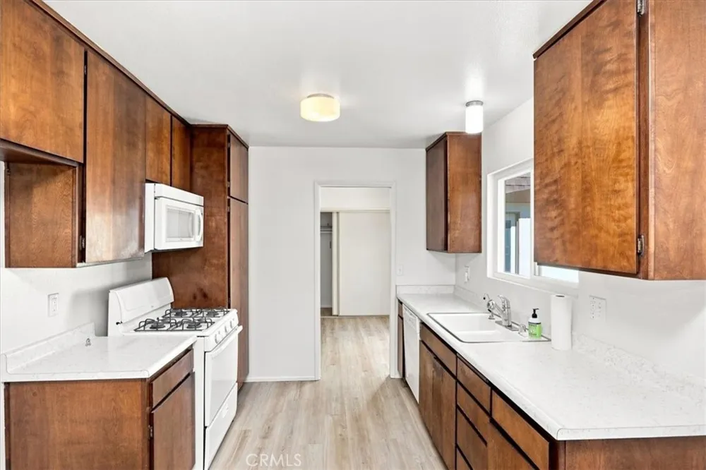 828 E Highland Avenue Redlands, CA 92374