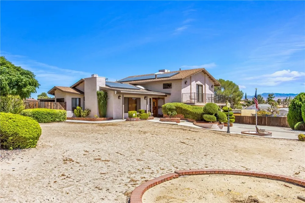 14605 Kokomo Apple Valley, CA 92307