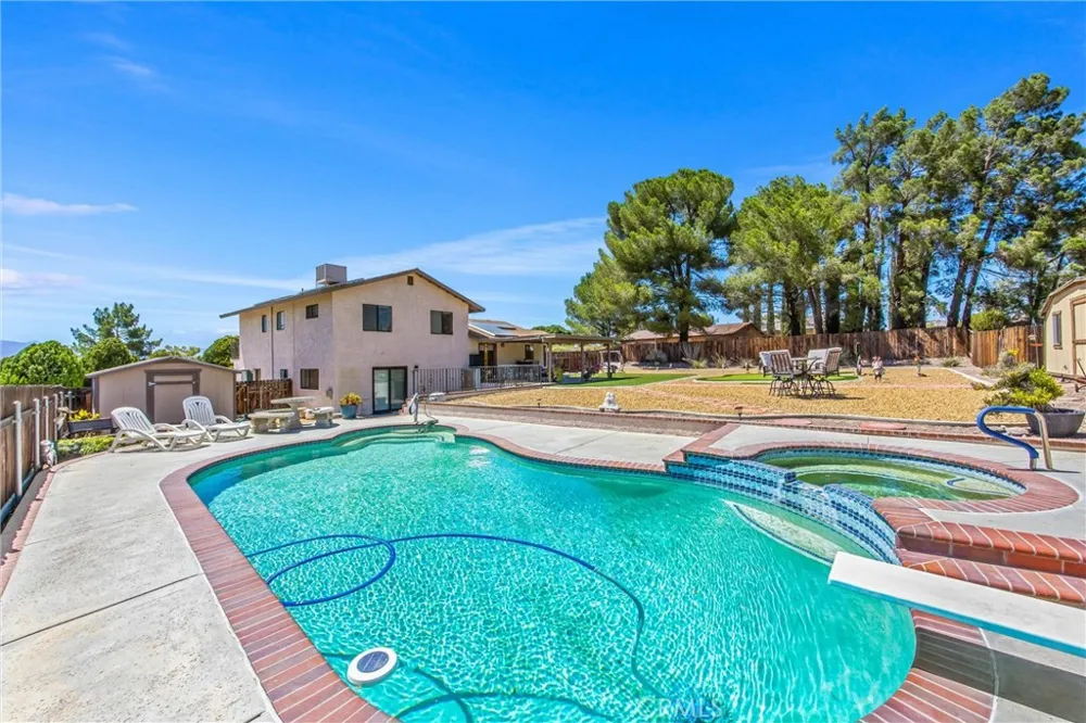14605 Kokomo Apple Valley, CA 92307