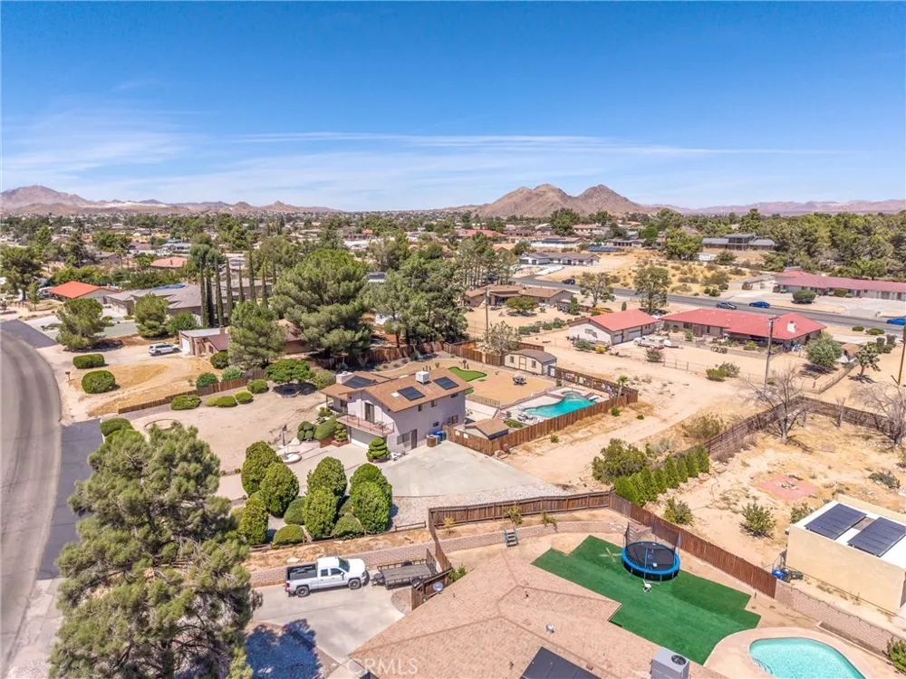 14605 Kokomo Apple Valley, CA 92307