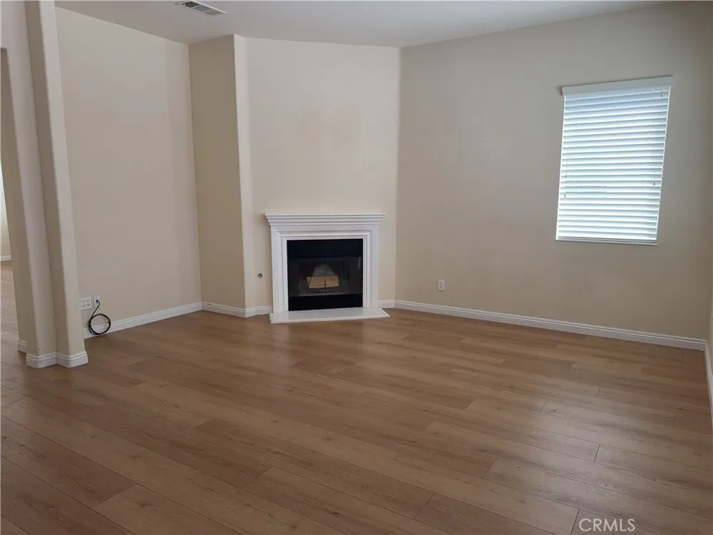 19721 Chicory Court Apple Valley, CA 92308