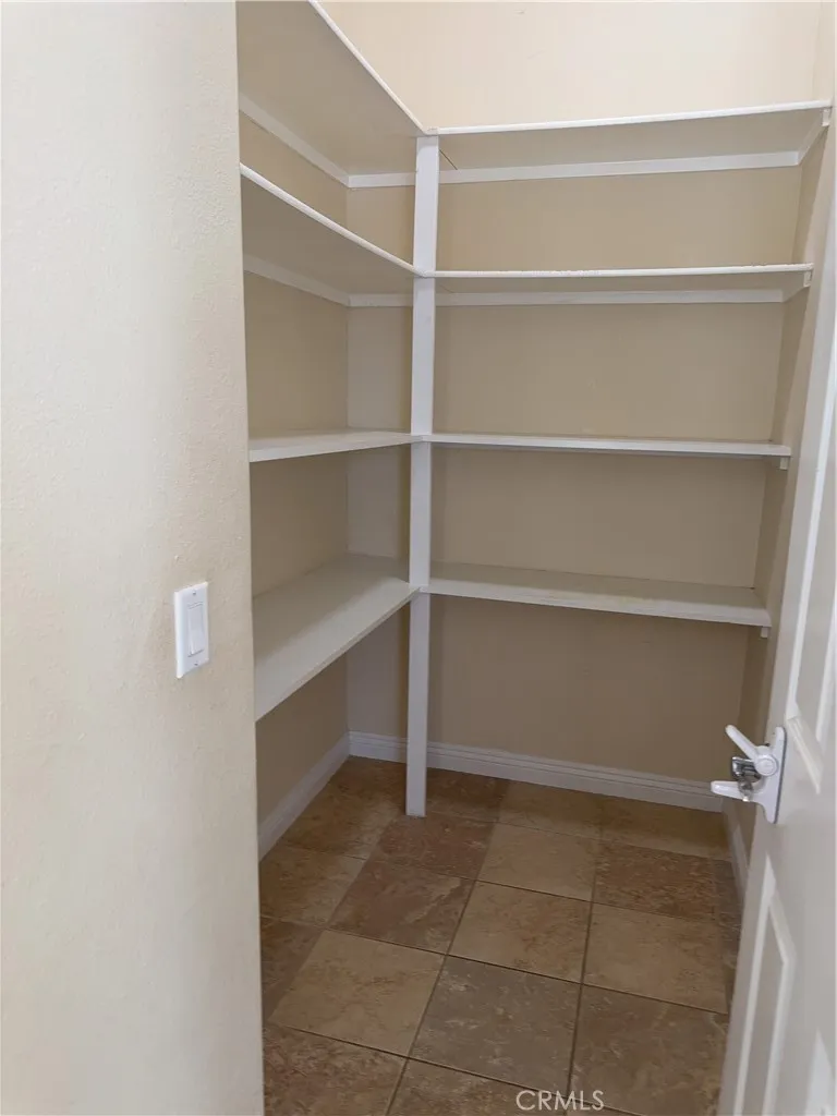 19721 Chicory Court Apple Valley, CA 92308