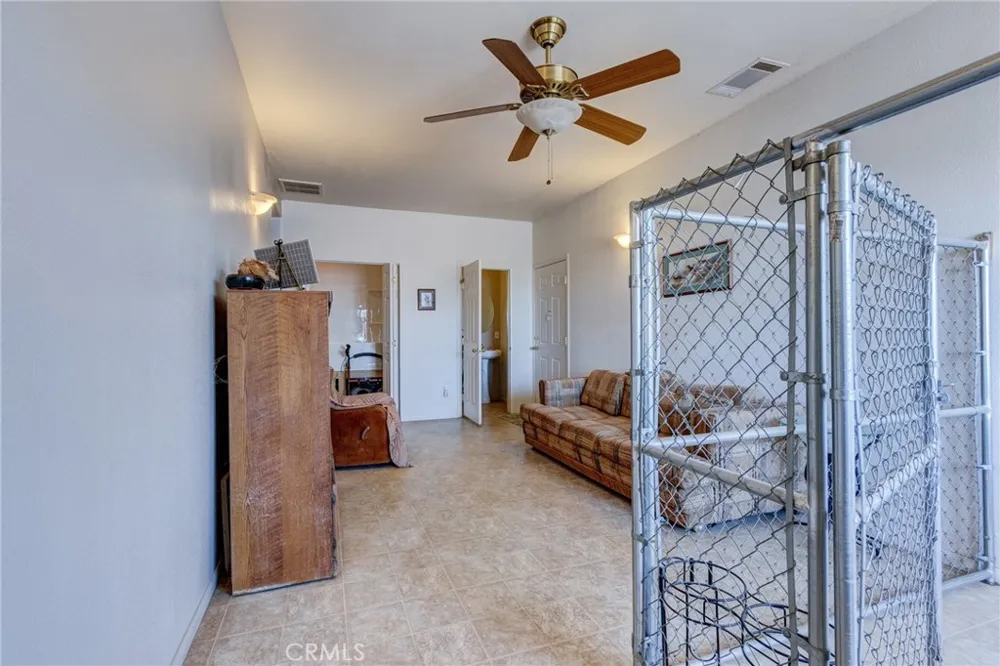 8605 Cantel Court Oak Hills, CA 92344