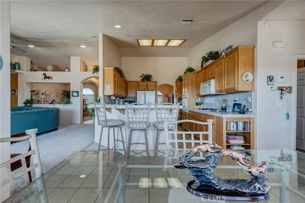 8605 Cantel Court Oak Hills, CA 92344