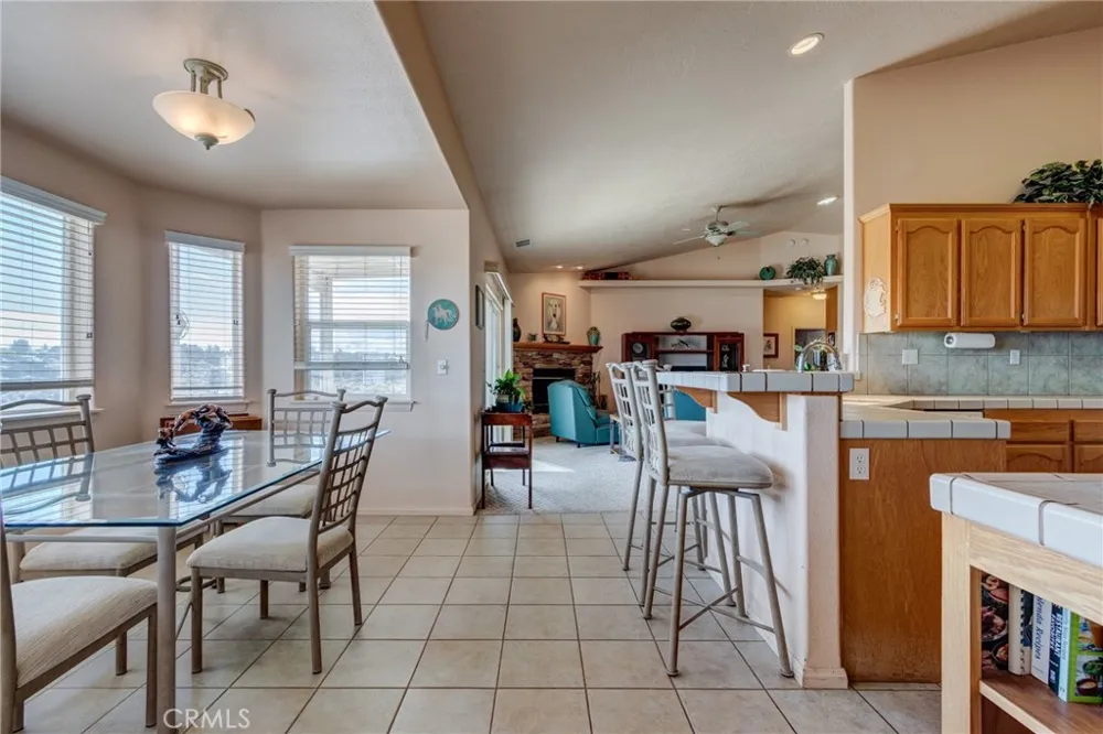 8605 Cantel Court Oak Hills, CA 92344