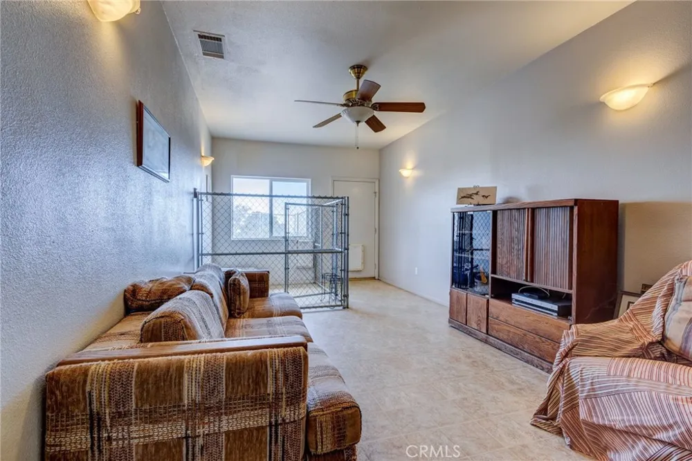 8605 Cantel Court Oak Hills, CA 92344