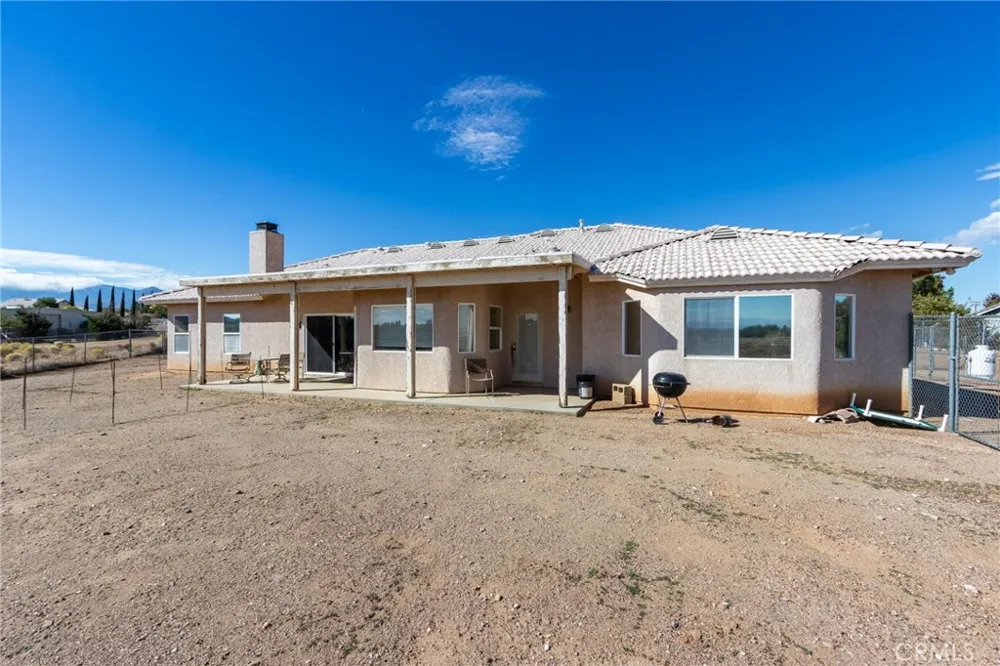 8605 Cantel Court Oak Hills, CA 92344