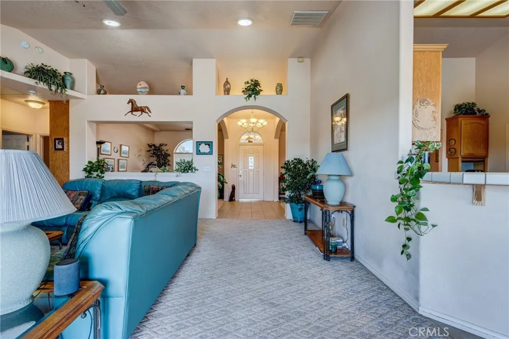 8605 Cantel Court Oak Hills, CA 92344