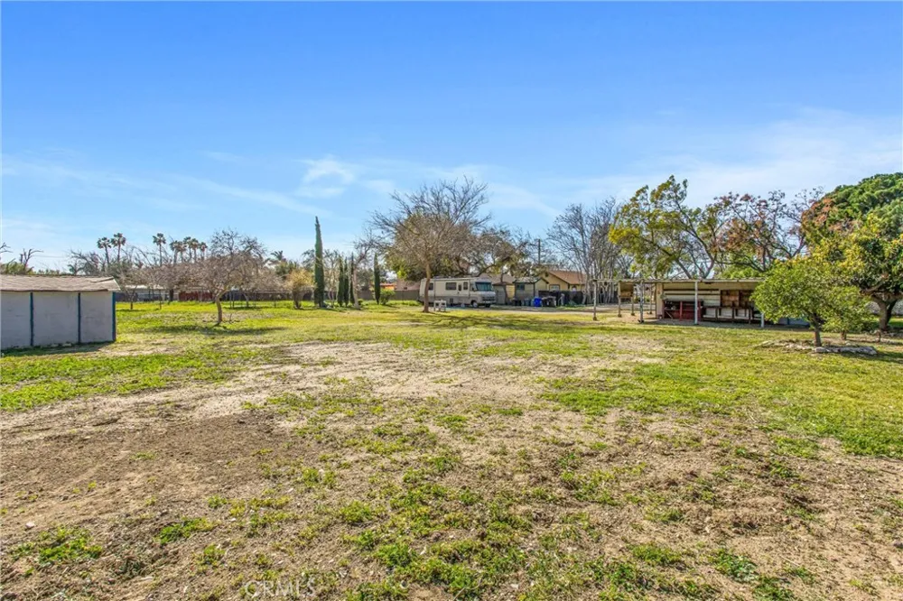 193 Maple Avenue Fontana, CA 92335