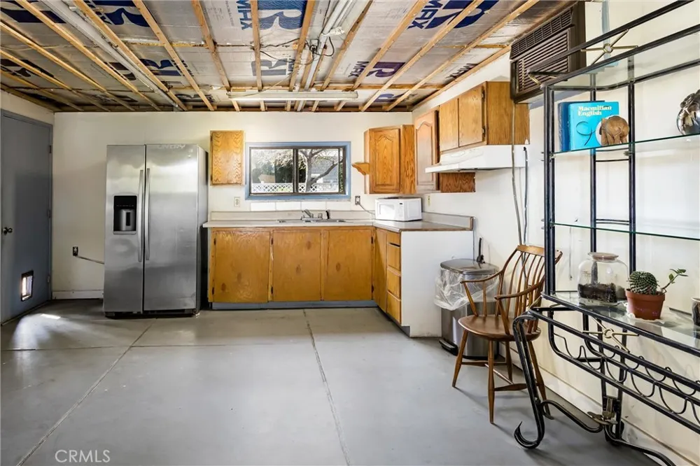 193 Maple Avenue Fontana, CA 92335