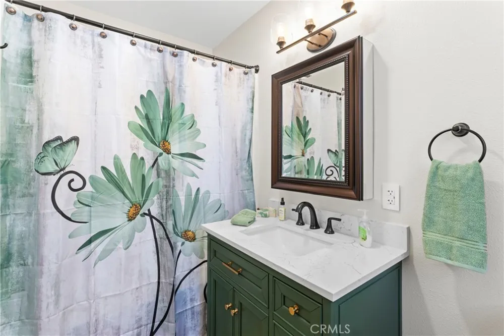 193 Maple Avenue Fontana, CA 92335