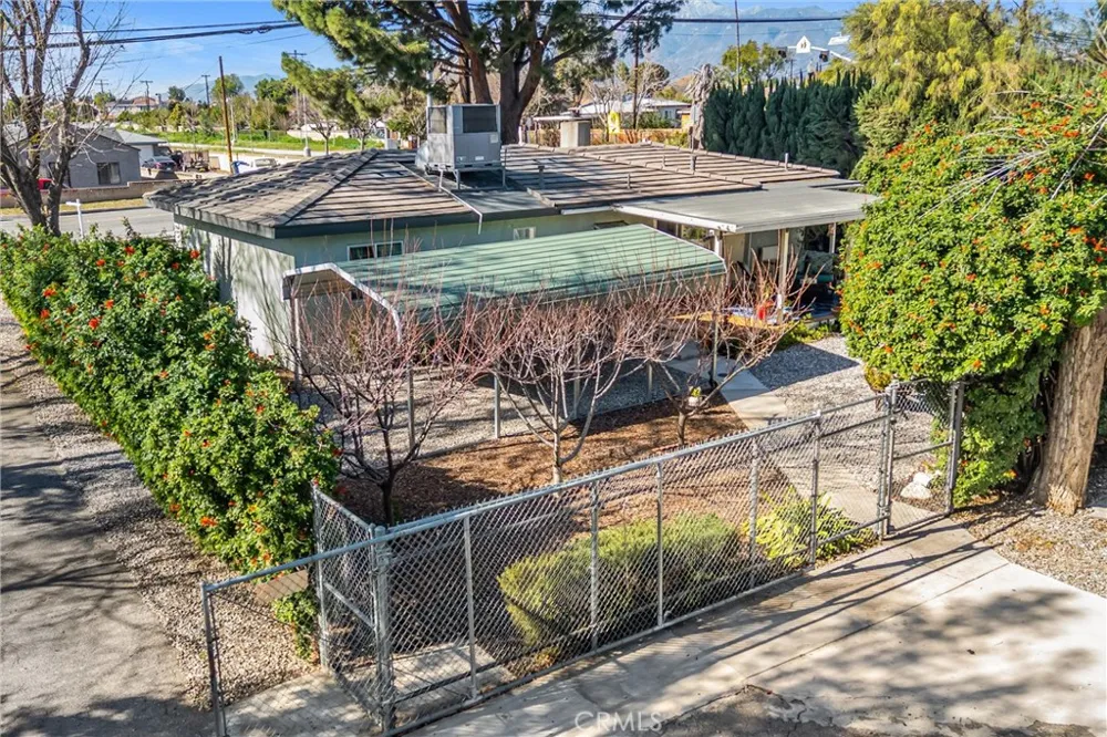 193 Maple Avenue Fontana, CA 92335