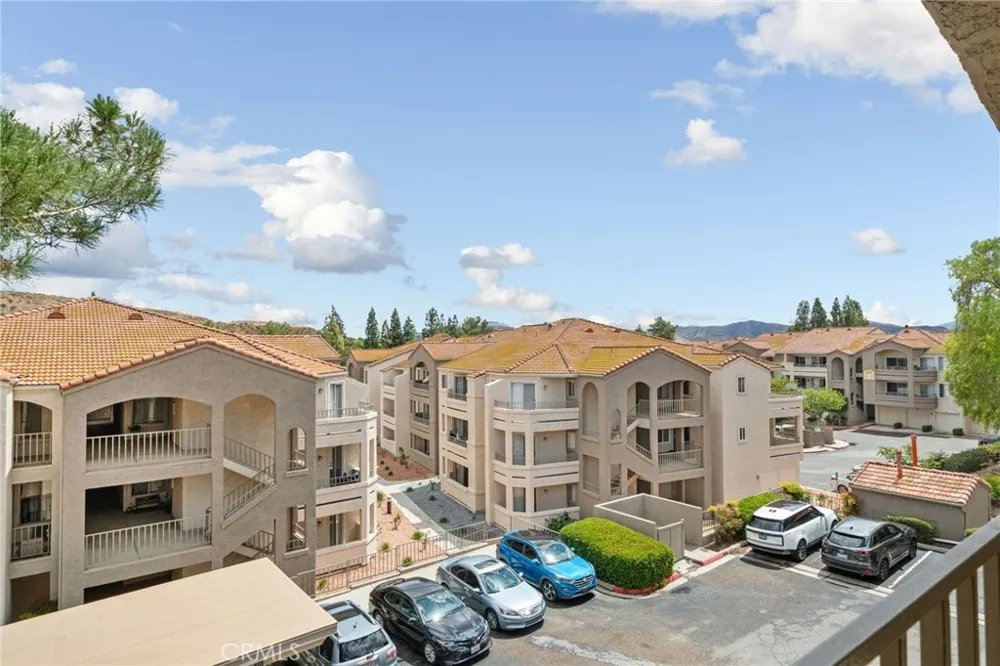 1980 Las Colinas Circle #307 Corona, CA 92879