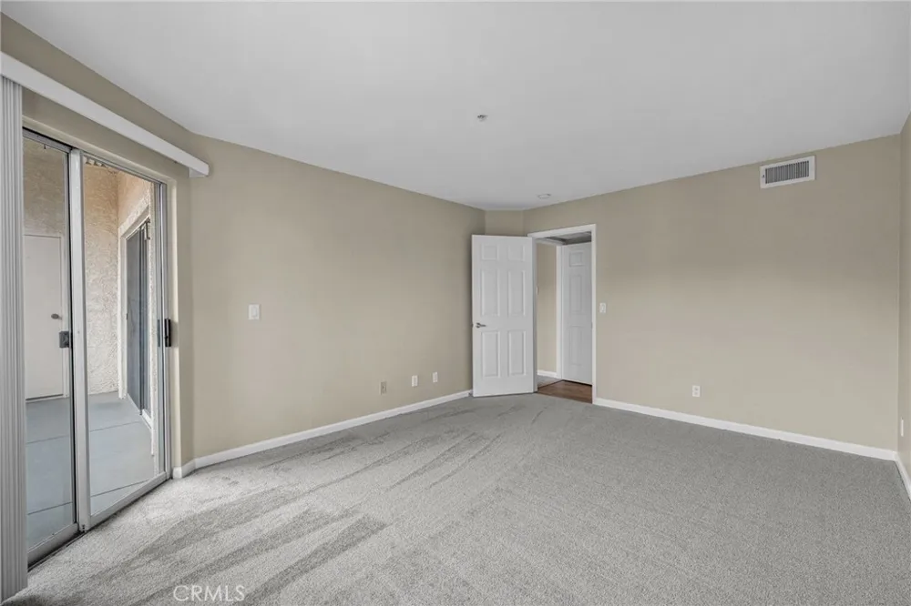 1980 Las Colinas Circle #307 Corona, CA 92879