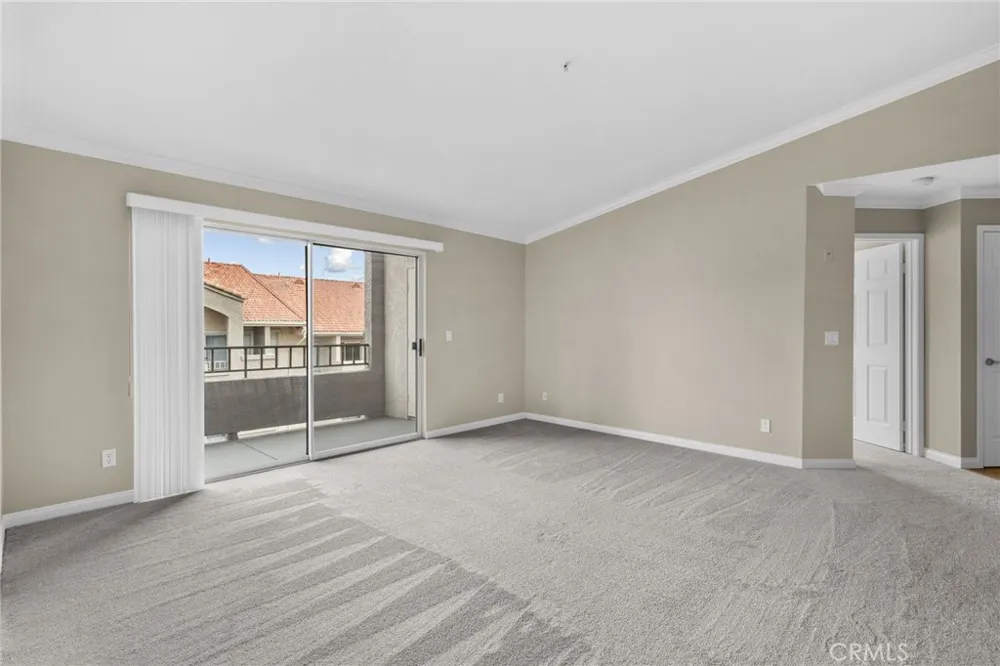 1980 Las Colinas Circle #307 Corona, CA 92879