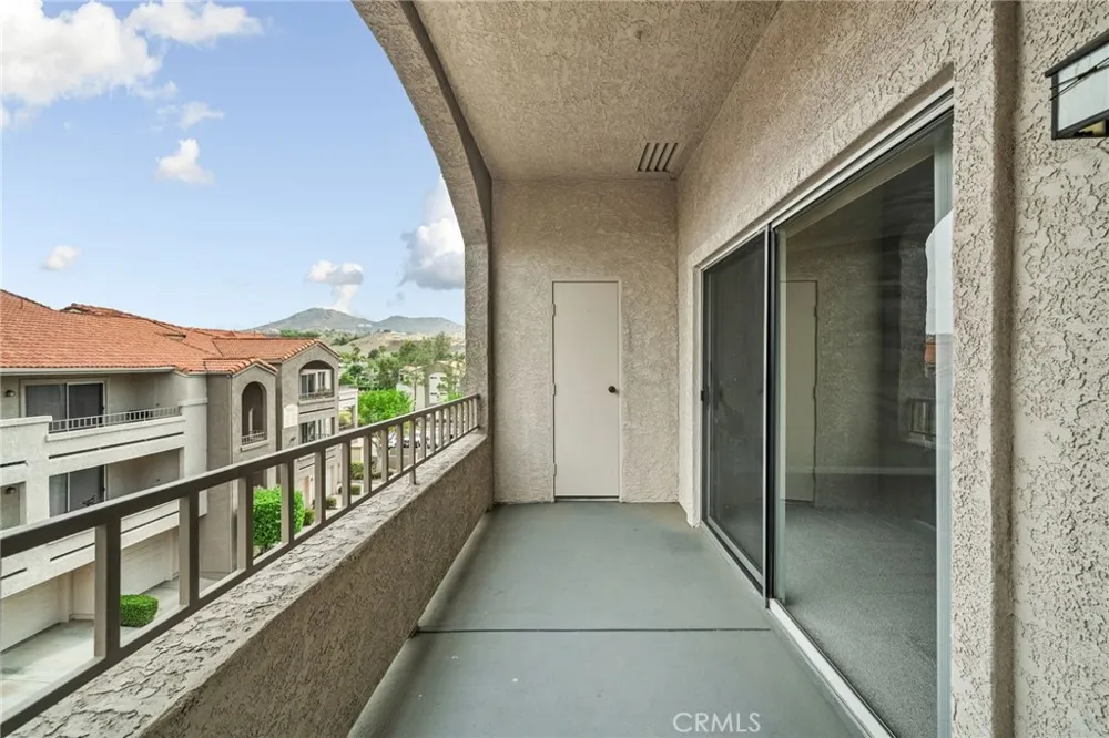 1980 Las Colinas Circle #307 Corona, CA 92879