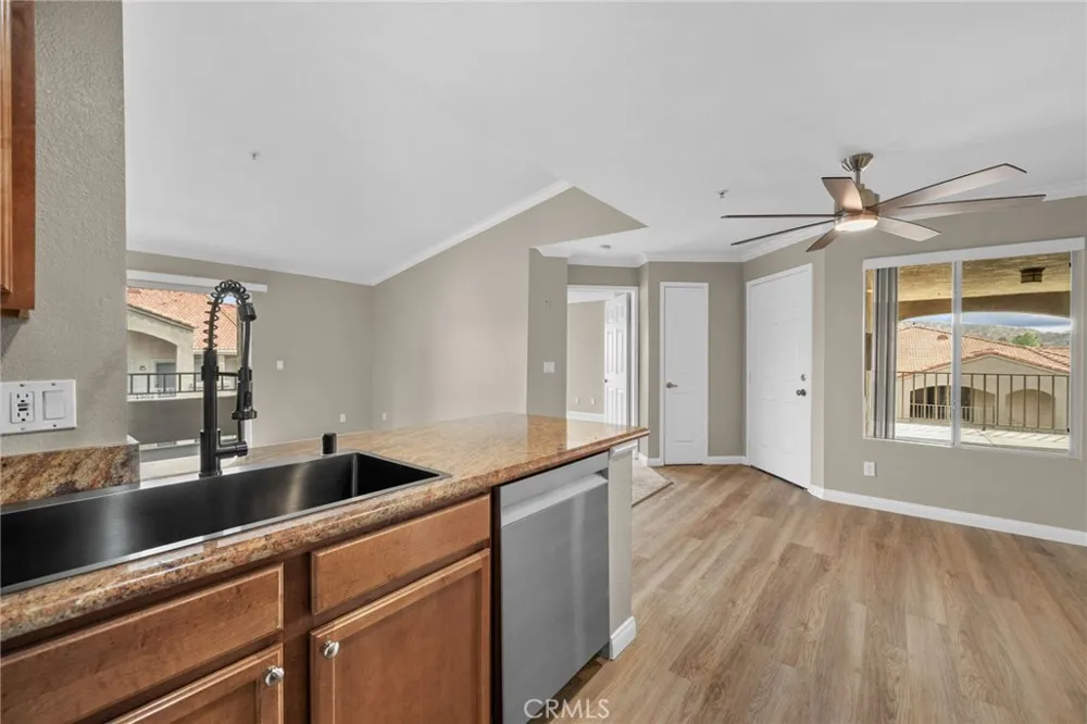 1980 Las Colinas Circle #307 Corona, CA 92879