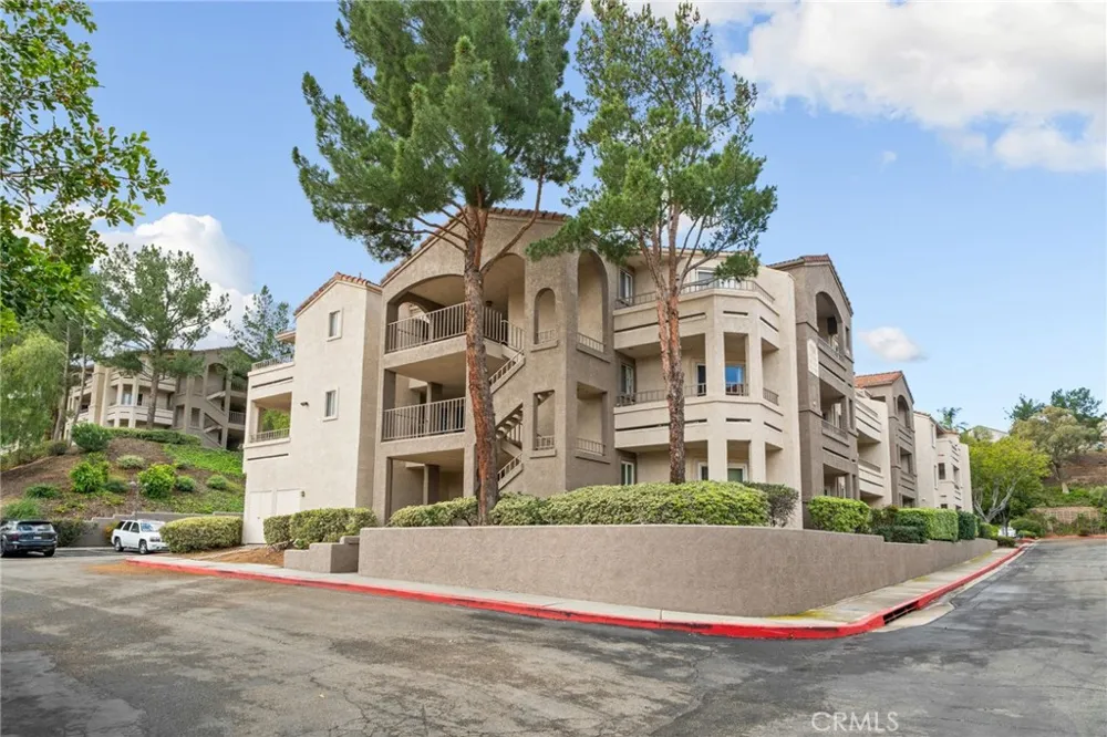 1980 Las Colinas Circle #307 Corona, CA 92879